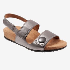 NIB - SoftWalk Beatrice Sandal 12 WIDE